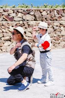 五岁萌宝村长带着村民登基了,带领村民登基的奇妙之旅